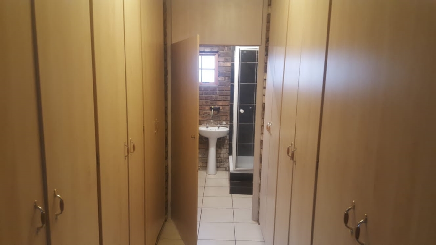 18 Bedroom Property for Sale in Oudorp North West